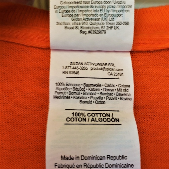 UNIVERSITY OF FLORIDA GATORS WOMANS BASKETBALL TEE - Picture 3 of 4